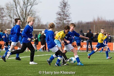 03-04-2013_voetbaltournooi_sportpark_van_marle_04.jpg