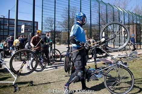 07-04-2013_fietspolo_habbemastraat_03.jpg