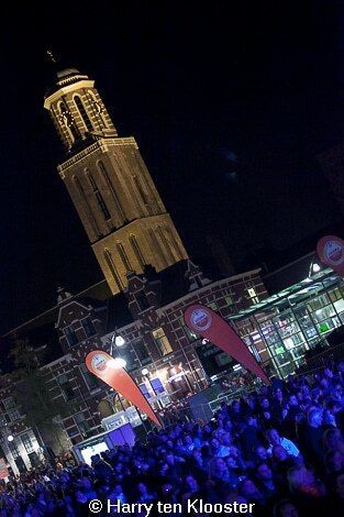 29-04-2013_amstel_live_djs_ontour_rodetorenplein_03.jpg