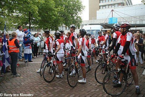 24-08-2011_sponsor_fietstocht_cardiologen_isala_wezenlanden_2.jpg
