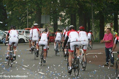 24-08-2011_sponsor_fietstocht_cardiologen_isala_wezenlanden_5.jpg