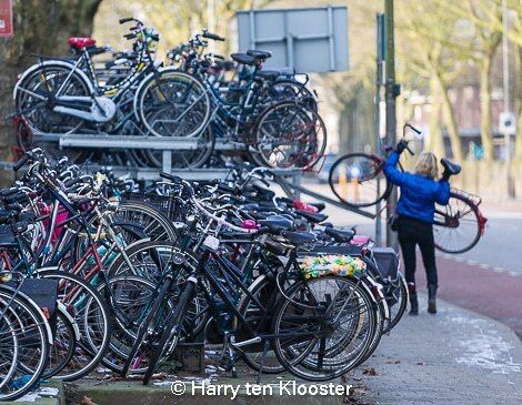 12-02-2013_fietsenchaos_stationsbuurt_061.jpg