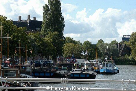 04-07-2013_weerfoto_schepen_aan_de_buitenkant.jpg