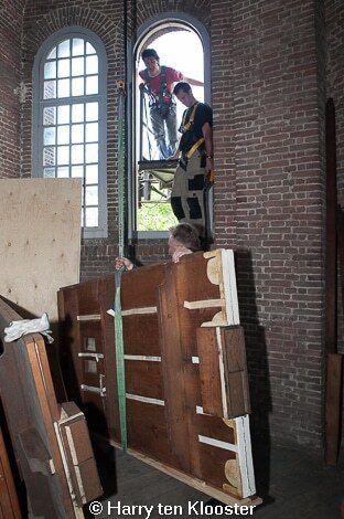 15-07-2013_renovatie_blaasbalgen_van_het_orgel_grotekerk_05.jpg