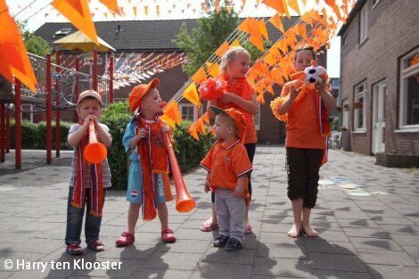 20-05-2012_oranjegekte-michaelstraat_02_.jpg