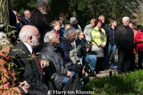 01-05-2013_pvda_een_mei_herdenking_horreus_de_haas-kranenburg_02.jpg