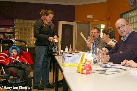 02-03-2011_stemmen_in_zwolle__de_enk_assendorp_2.jpg