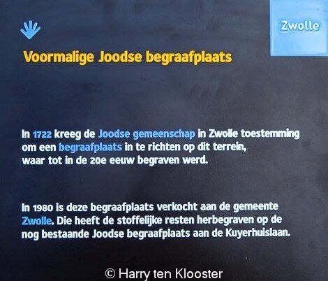 13-03-2013_onthulling_bordje_joodse_begraafplaats_bij_het_ecodrome-van_as__05.jpg