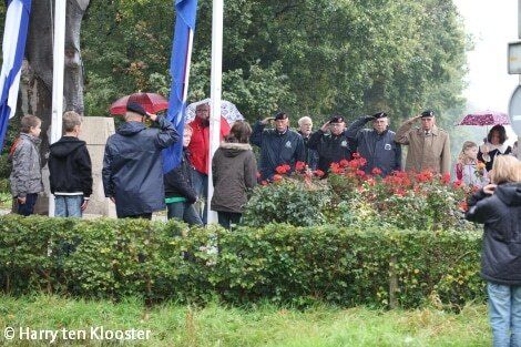 12-10-2012_herdenking_oorlogsmonument_haersterveerweg_-vedelaar_03.jpg
