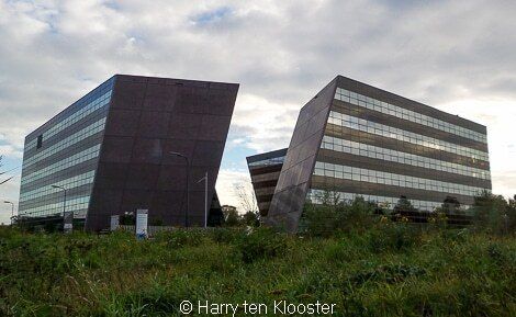 08-10-2014_weerfoto__kantoorgebouwen_aan_de_dr_van_deenweg.jpg