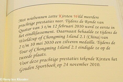 24-11-2010_wielrensters_gunnewijk_en_wild_gouden_sportboek_4.jpg