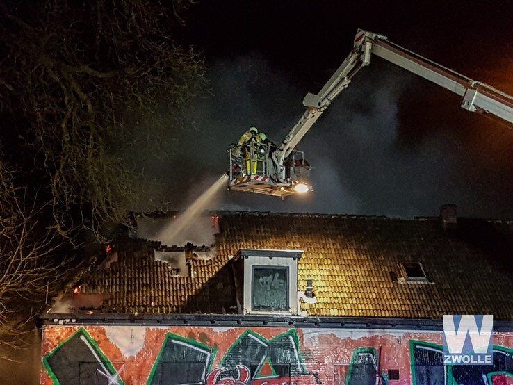 Uitslaande brand in café restaurant De Vrolijkheid - Foto: Arjen van der Zee