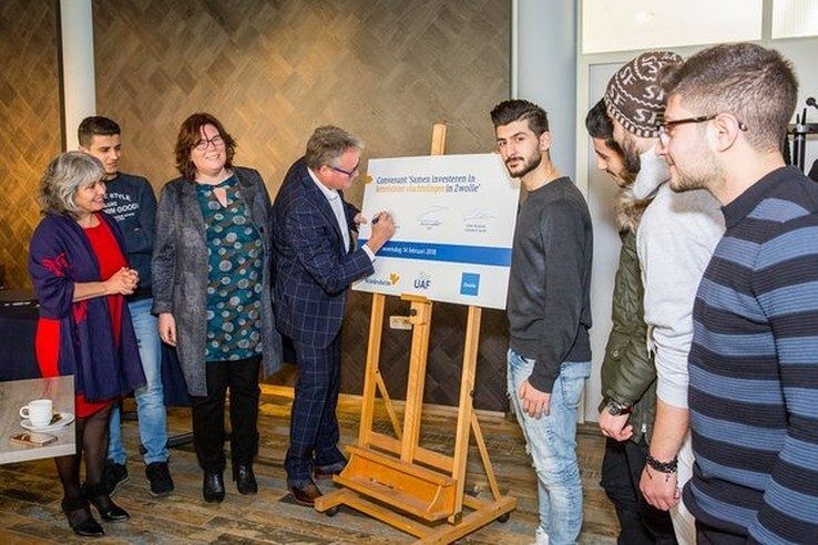 Zwolle investeert in kennisinzet vluchtelingen