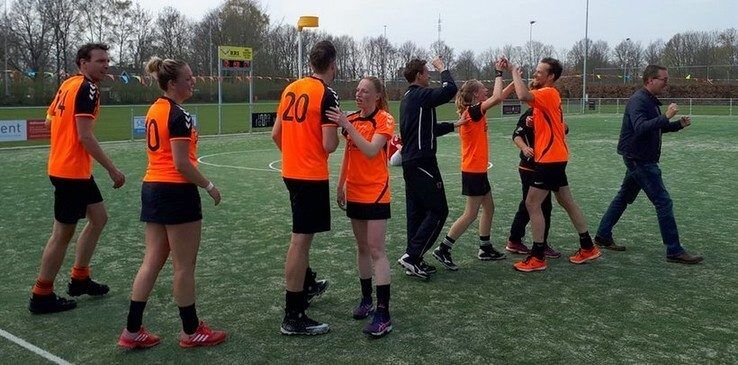 Oranje Zwart op kampioenskoers door winst op HKC - Foto: Ingezonden foto
