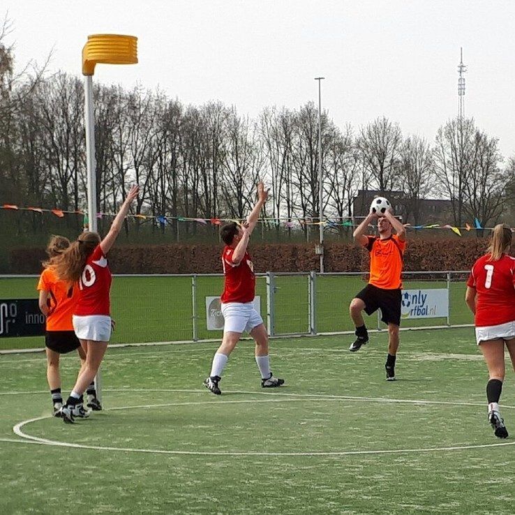 Oranje Zwart op kampioenskoers door winst op HKC - Foto: Ingezonden foto
