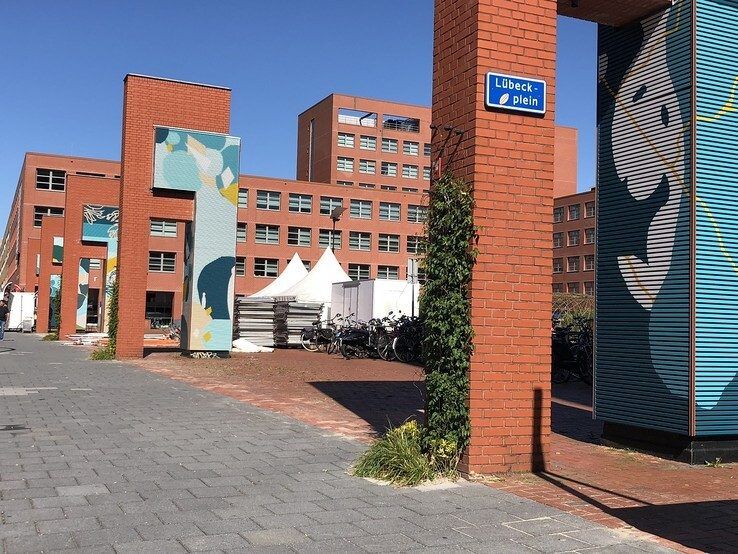 Lübeckplein en Oostzeelaan verfraaid met streetart door studenten van Cibap - Foto: Ingezonden foto