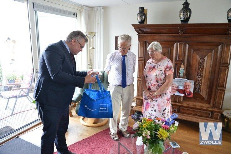 De heer en mevrouw van Herwijnen – Sikkema 60 jaar getrouwd - Foto: Hans Platje