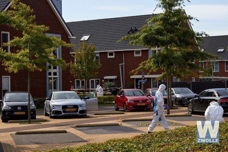 Mogelijk meerdere daders schietincident Stadshagen Zwolle, politie zoekt getuigen - Foto: Gerrit-Jan Mondria