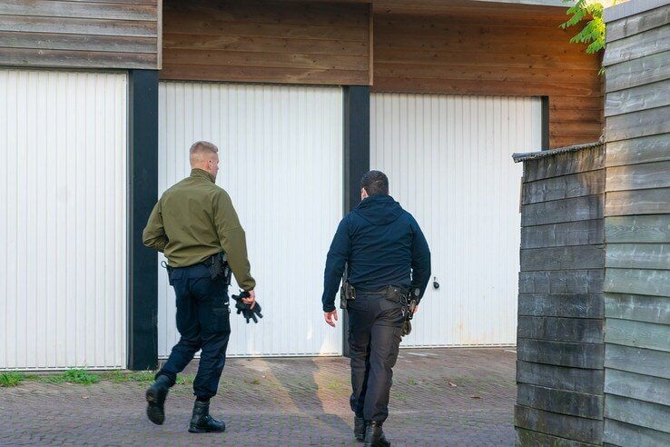 Politie zoekt voortvluchtige inbreker in Assendorp - Foto: Peter Denekamp