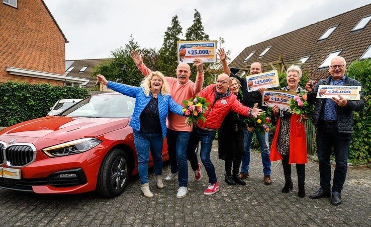 Zwollenaren winnen samen 137.500 euro met PostcodeStraatprijs - Foto: Roy Beusker Fotografie