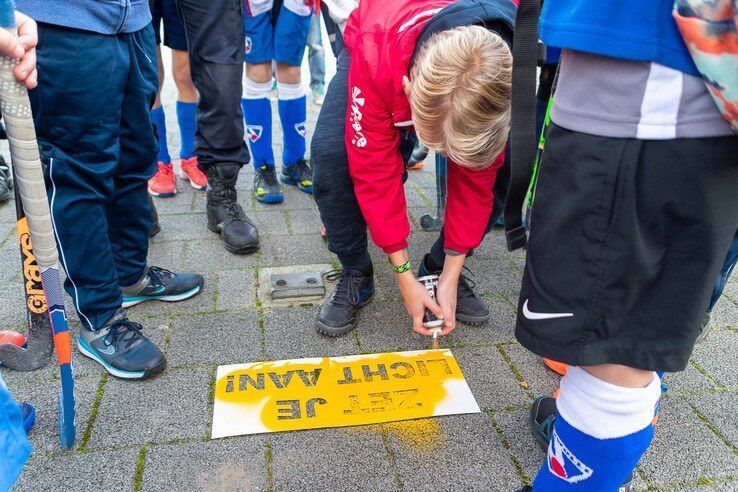 Hockeyclub Zwolle zet het licht aan - Foto: Peter Denekamp