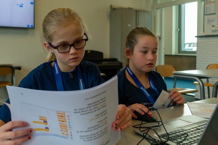 Kinderen leren programmeren tijdens Devoxx4Kids - Foto: Peter Denekamp