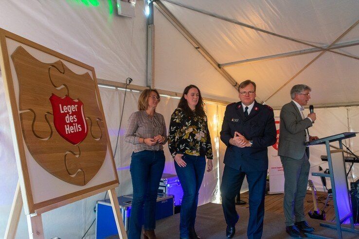 Nieuwe locatie Leger des Heils W&G Overijssel feestelijk geopend - Foto: Peter Denekamp