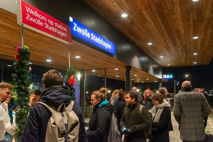 Station Stadshagen geopend - Foto: Peter Denekamp
