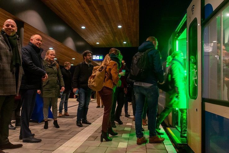 Station Stadshagen geopend - Foto: Peter Denekamp