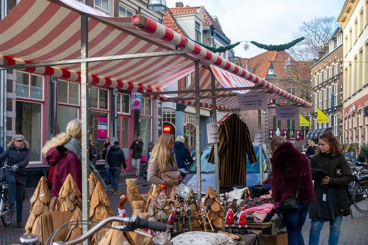 Kerst in het leukste straatje van Zwolle - Foto: Peter Denekamp