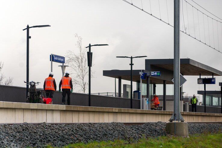 Verlenging perron station Zwolle-Stadshagen - Foto: Peter Denekamp