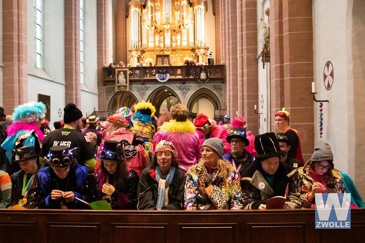 Carnavalsmis in Onze Lieve Vrouwe Basiliek - Foto: Henrico van der Dussen