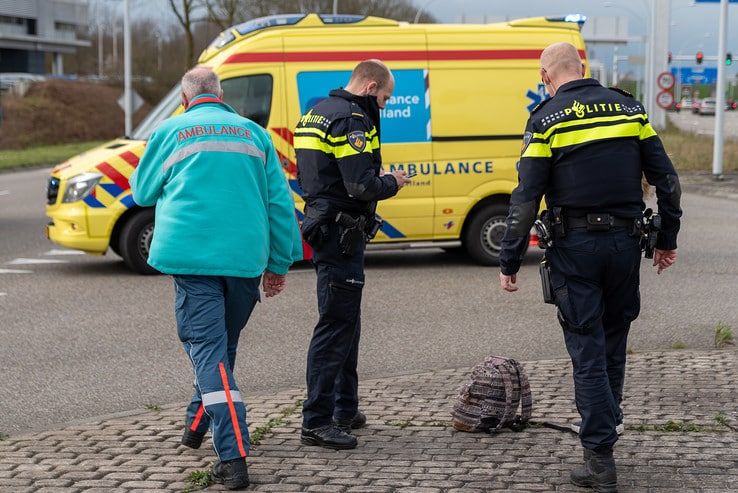 Nieuw uniform voor ambulancedienst IJsselland - Foto: Peter Denekamp