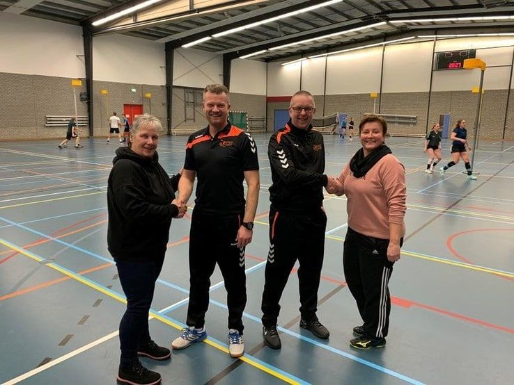 Coen Klappe en Pascal Riem verlengen trainerschap bij Zwolse korfbalvereniging Oranje Zwart - Foto: Ingezonden foto