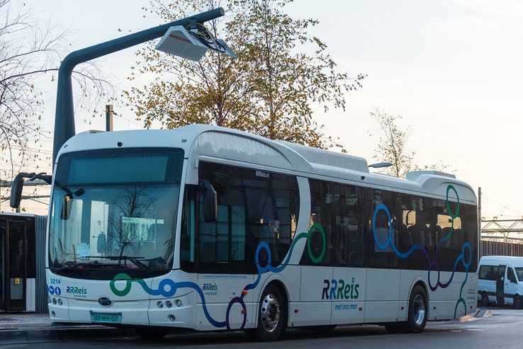 Deel buschauffeurs RRReis in Zwolle en Dedemsvaart staakt woensdag - Foto: Peter Denekamp