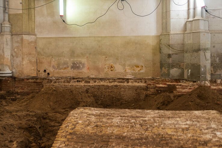 Resten voorganger Grote of St. Michaëlskerk Zwolle aangetroffen bij archeologisch onderzoek - Foto: Peter Denekamp