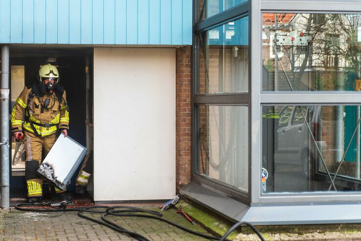 Brand in flat Weezenlanden-Noord - Foto: Peter Denekamp