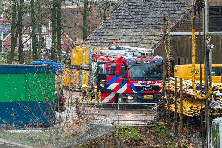 Meterkast vliegt in brand bij aannemer in ‘s-Heerenbroek - Foto: Peter Denekamp