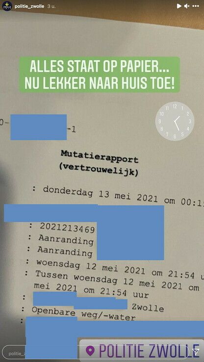 Het vertrouwelijke mutatierapport (gegevens met blauw onleesbaar gemaakt door Weblog Zwolle) - Foto: Instagram politie Zwolle