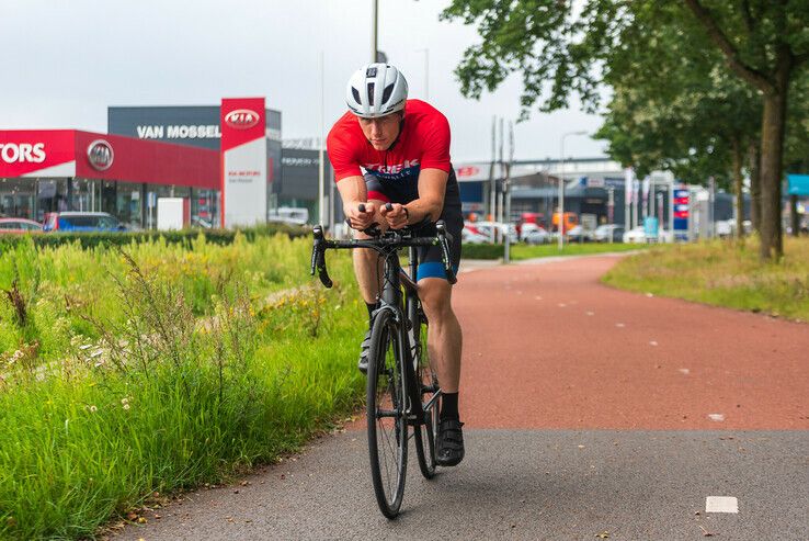 Zwolse nierdonor is klaar voor triathlon in Arnhem - Foto: Peter Denekamp