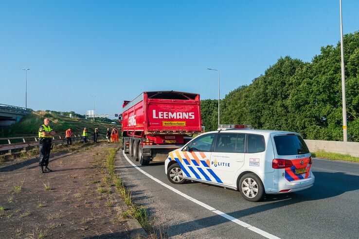Ongeval op A28 bij Zwolle loopt met sisser af - Foto: Peter Denekamp