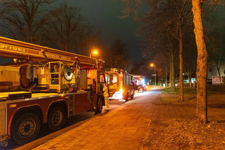 Woningbrand blijkt vuurwerk in Diezerpoort - Foto: Peter Denekamp