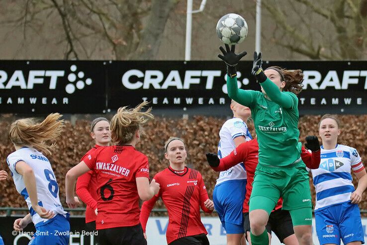 PEC Zwolle Vrouwen wint stadsderby