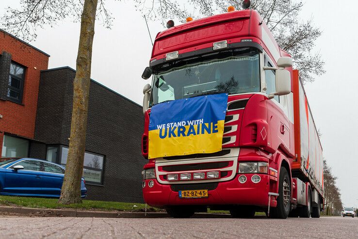 Zwols transport met hulpgoederen voor Oekraïne is vertrokken - Foto: Peter Denekamp