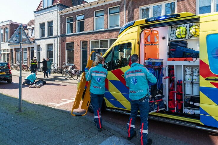 Voetganger raakt ernstig gewond in Assendorp - Foto: Peter Denekamp