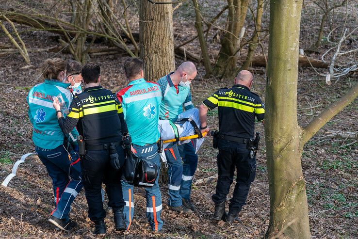 Mountainbiker raakt ernstig gewond in Westerveldse Bos - Foto: Peter Denekamp