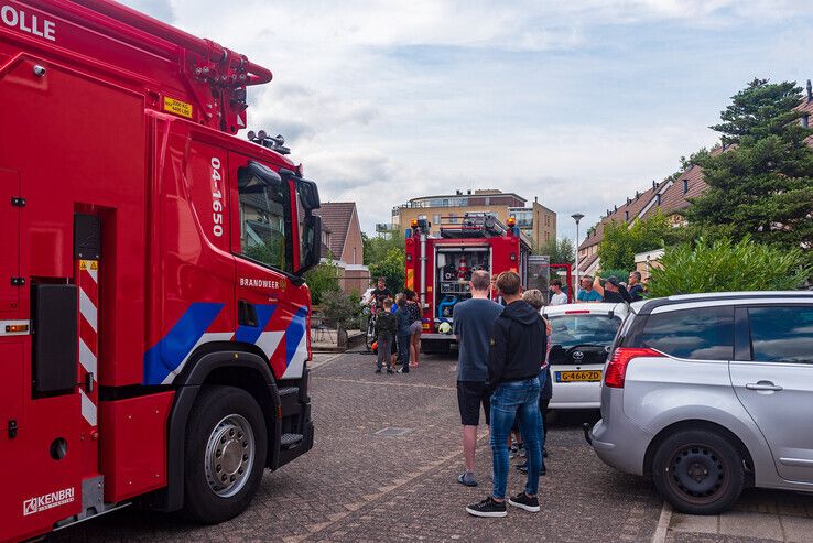 Vergeten pan op fornuis zorgt voor woning vol rook in Zwolle-Zuid - Foto: Peter Denekamp