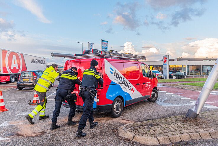 Flinke ravage na ongeval in de Marslanden - Foto: Peter Denekamp