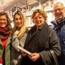 Sanne van Rooij signeert haar nieuwe boek bij Waanders in de Broeren