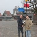 Nieuwe korfbalboom op schoolplein basisschool in Zwolle-Zuid
